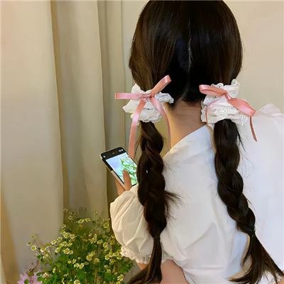在窗边
